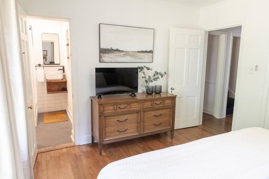J Birds' Cottage Midtown Мемфіс Екстер'єр фото